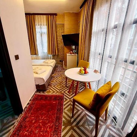 Mates Port Hotel Стамбул Экстерьер фото