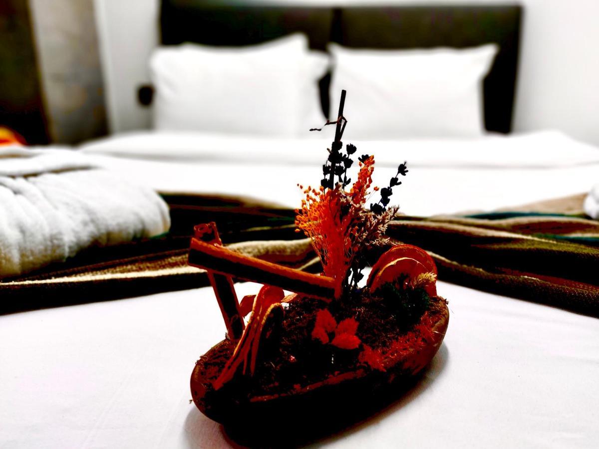 Mates Port Hotel Стамбул Экстерьер фото